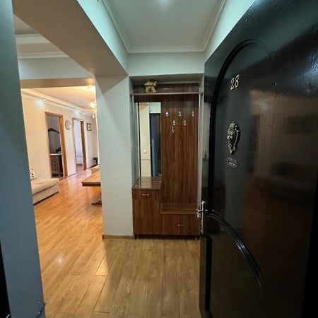 Апартаменти Warm Flat Гоніо Екстер'єр фото